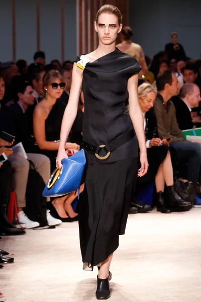 Look 29